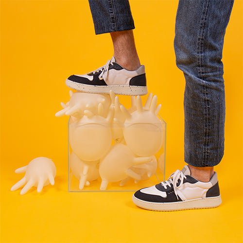 Sneakers Vegan vs Éco-responsables : Quelles Différences ?  - ME.LAND