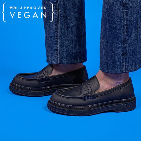 Black apple leather Loafer