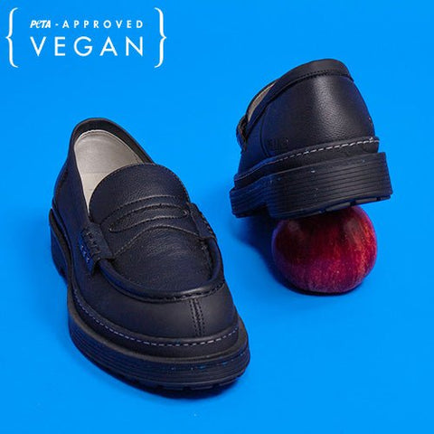 Black apple leather Loafer