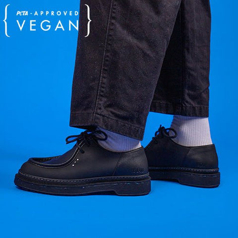 Black apple leather RANDO derby
