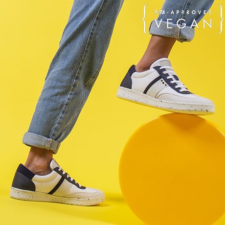 VIVACE baskets vegan et recyclées en blanc et marine