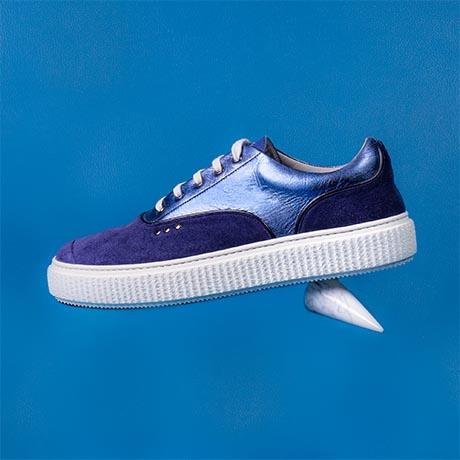 Metallic blue suede MEAKER sneaker