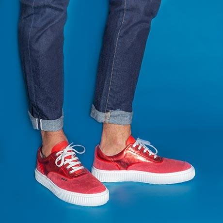 Metallic red suede MEAKER sneaker