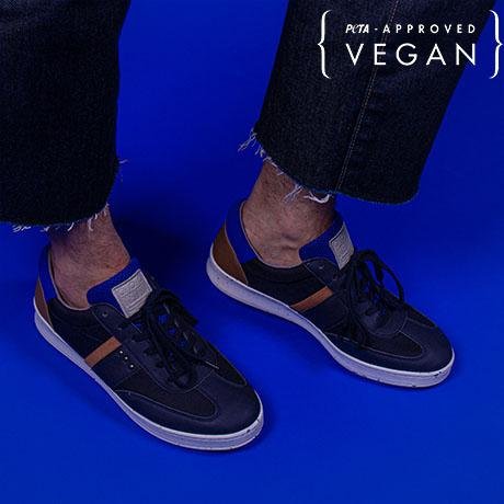 VIVACE baskets vegan et recyclées en marine, bleu et cognac