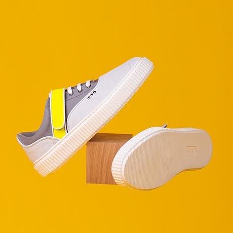 White, grey and fluo suede BEAKER band sneaker